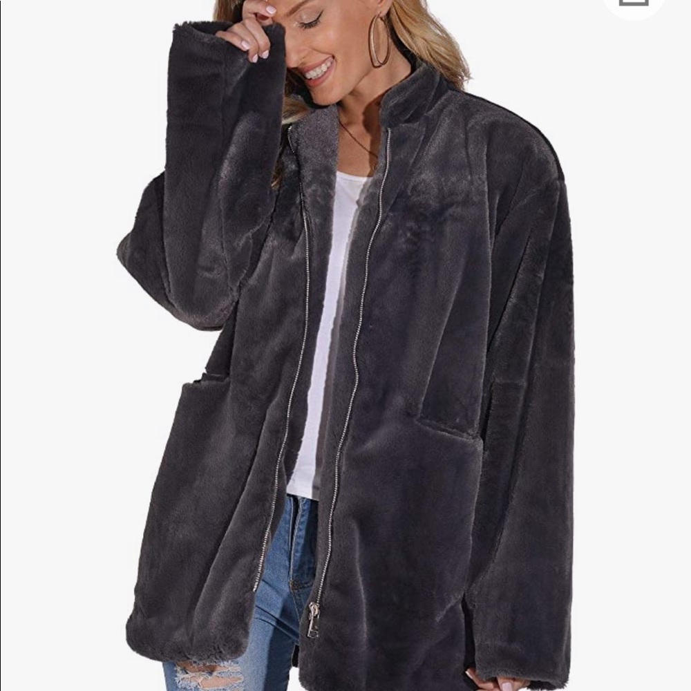 Brand new women’s faux fur jacket